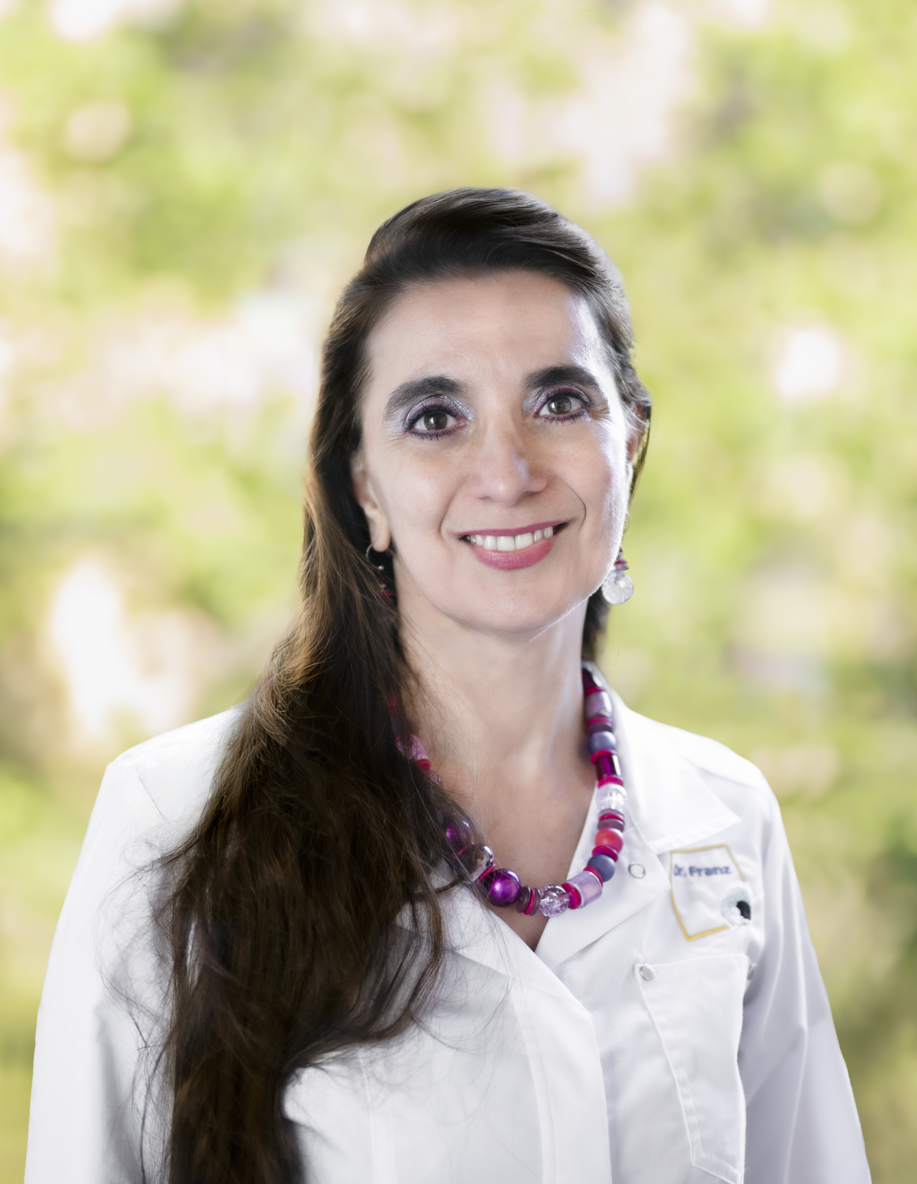 Dr. Carmen-Claudia Franz